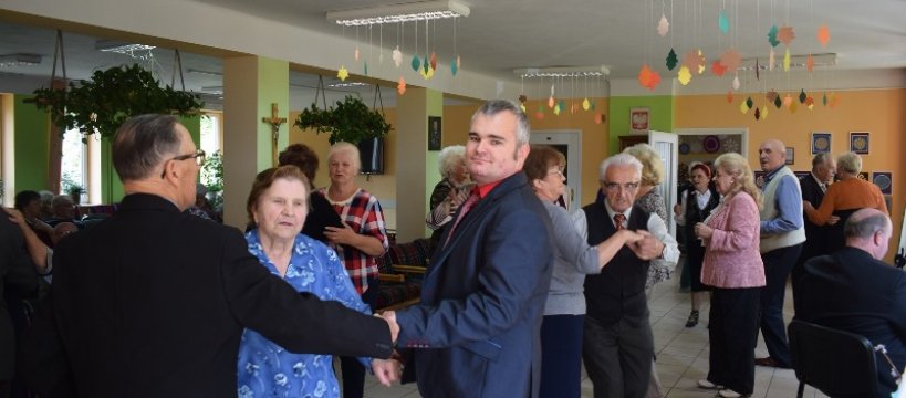 MIĘDZYNARODOWY DZIEŃ OSÓB STARSZYCH
