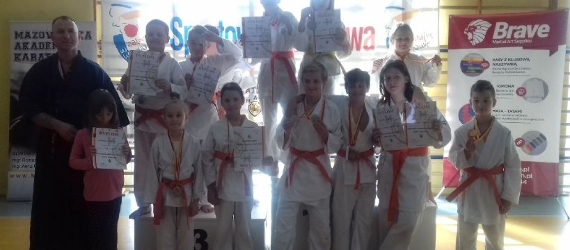 Karate Klub Sochaczew przywiózł 12 medali z Warszawskiej Olimpiady Młodzieży!!!