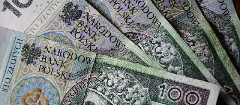 Nieuczciwa kasjerka banku zatrzymana - grozi jej do 3 lat więzienia