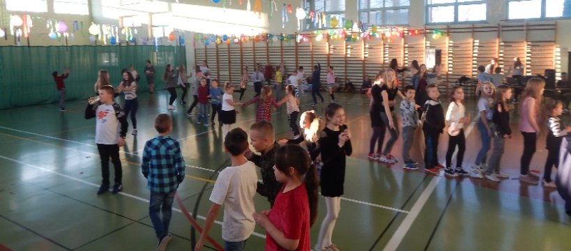 DYSKOTEKA  ANDRZEJKOWA