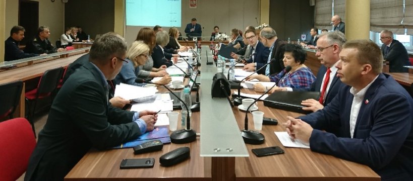 Ustalono składy komisji oraz Kluby Radnych  