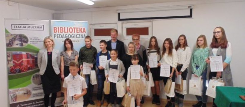 Zaklinajmy... Zaczytajmy... KOLEJ na czytanie. Powiatowy konkurs fotograficzny rozstrzygnięty!