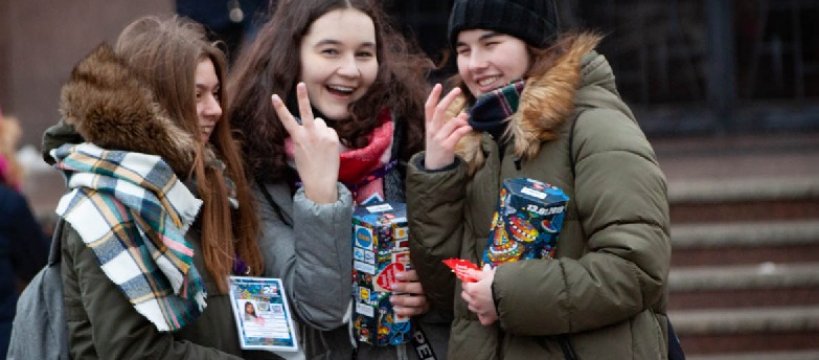 Relacja z 27 Finału WOŚP w Sochaczewie - aukcje, licytacje i wolontariusze na ulicach miasta
