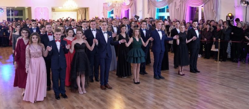Studniówka Zespołu Szkół Rolnicze CKU Ogrodnik - FOTO 
