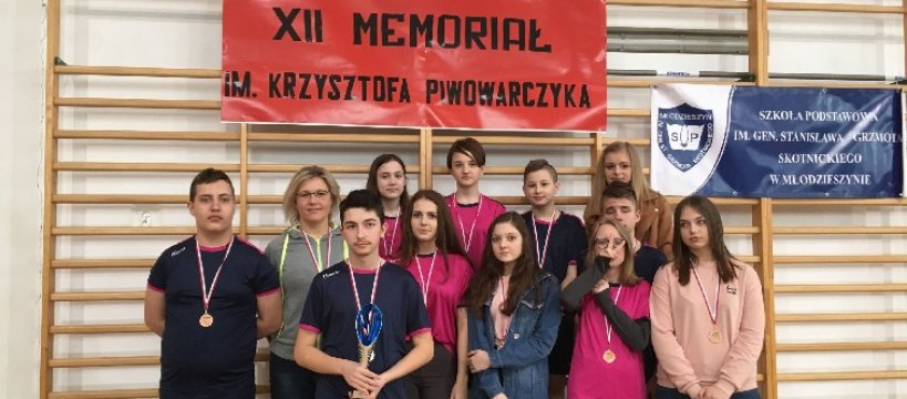 XII Memoriał im. Krzysztofa Piwowarczyka w Turnieju Piłki Siatkowej drużyn mieszanych