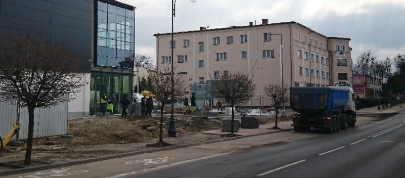 Zablokowana ścieżka rowerowa przy Traugutta - interwencja mieszkańców