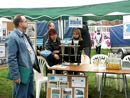 Dzień Ziemi 2006 - było barwnie i mądrze...
