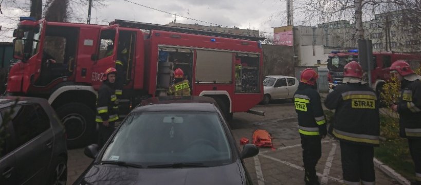 Podpalenie mieszkania przy Żwirki i Wigury - poszkodowana trafiła do szpitala 