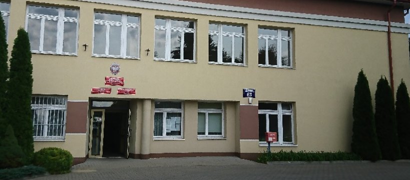 Strajk nauczycieli od godziny 8.04 - nie będzie zajęć w szkołach 