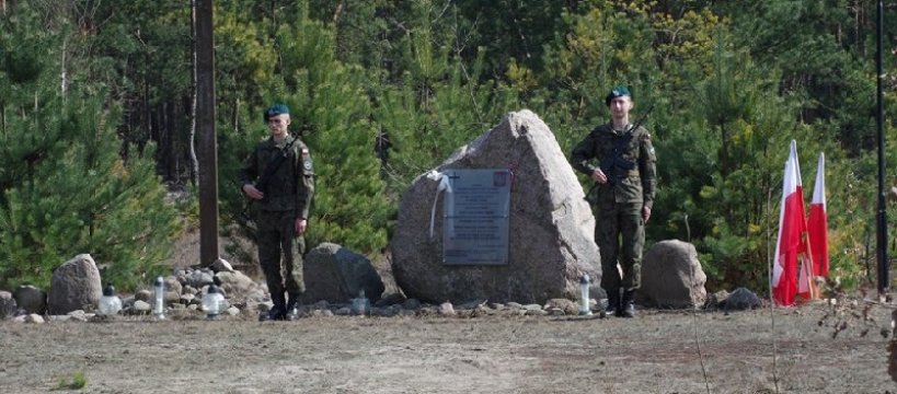 9 rocznica katastrofy smoleńskiej. Uroczystości w Grzybowie