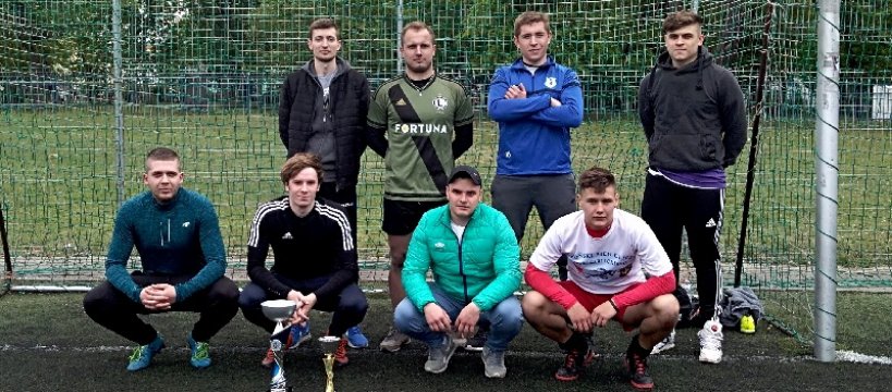 Grają nie tylko ligowcy