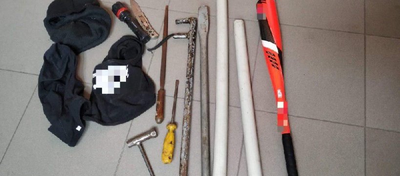 Nieudana próba kradzieży naczepy ciągnika siodłowego
