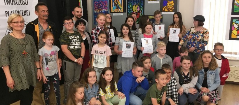 Wyróżnienie dla uczennicy klasy VII w XXIII Mazowieckim Przeglądzie Twórczości Plastycznej WIKTORIAN