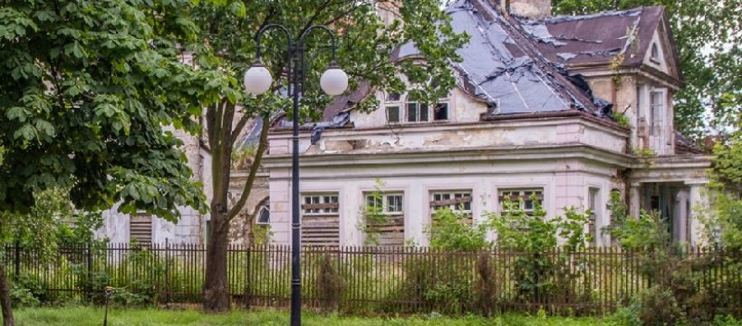 Dwór w Chodakowie - nadal szuka inwestora 