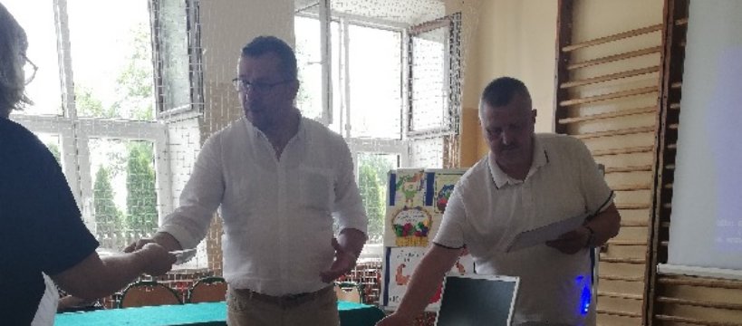 Zdrowie i siłę mamy, bo jabłka i inne owoce zjadamy