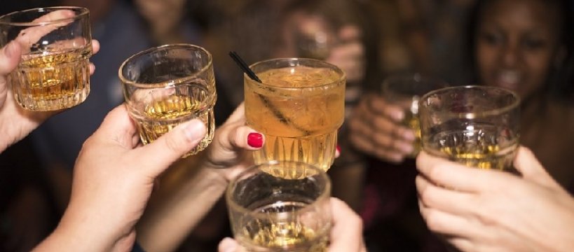 Alkohol i papierosy – niebawem będą jeszcze droższe 