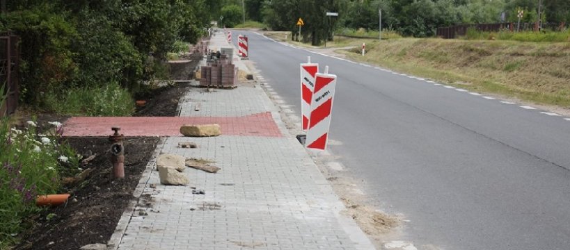 Budowa chodnika na ul. Wyszogrodzkiej dobiega końca 