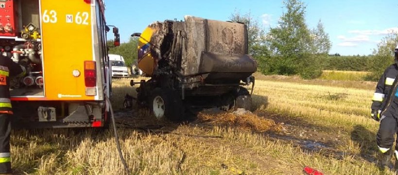 Pożar prasy i rżyska w Starej Suchej