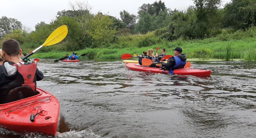 Spływ kajakowy Rybno - ponad 70 chętnych wyruszyło na sportowe zakończenie wakacji [FOTO]