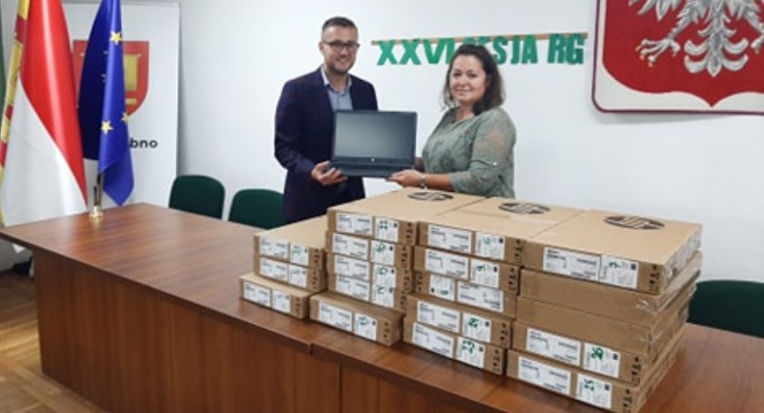 Damian Jaworski - mamy kolejne laptopy dla uczniów 