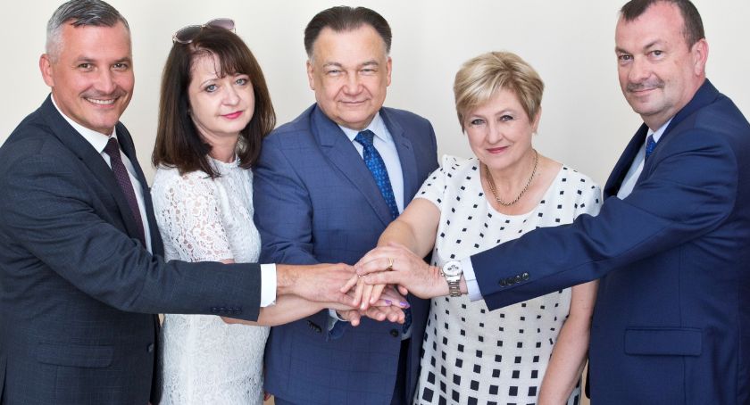 Zarząd Mazowsza z absolutorium i wotum zaufania