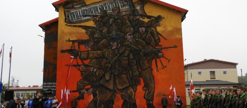 Uroczyste odsłonięcie kolejnego muralu w Sochaczewie 