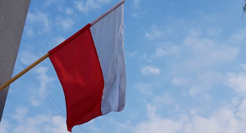 Zagłosuj na Gminę Młodzieszyn w projekcie „Pod biało-czerwoną”