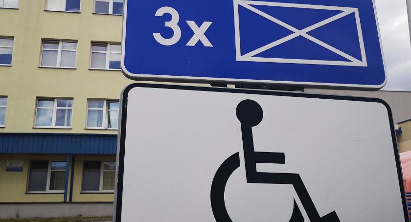 Parkingi Sochaczew - koperty często nie dla niepełnosprawnych 