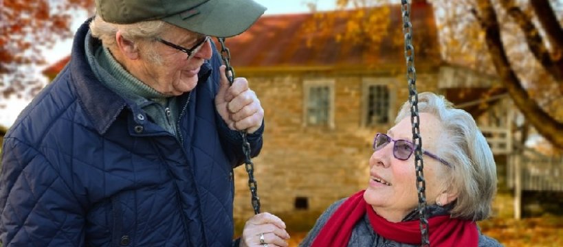 Szczepionki dla seniorów – dostępne już od 1 października 