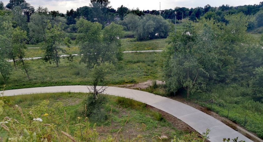Burmistrz proponuje nową strefę aktywności sportowej i rodzinnej