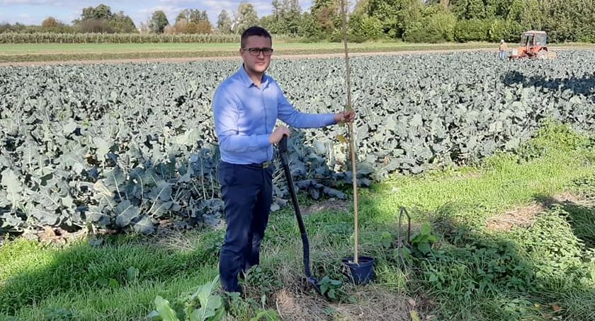 Wójt Damian Jaworski - będziemy inwestować także w drzewa i ochronę środowiska na terenie gminy Rybno 