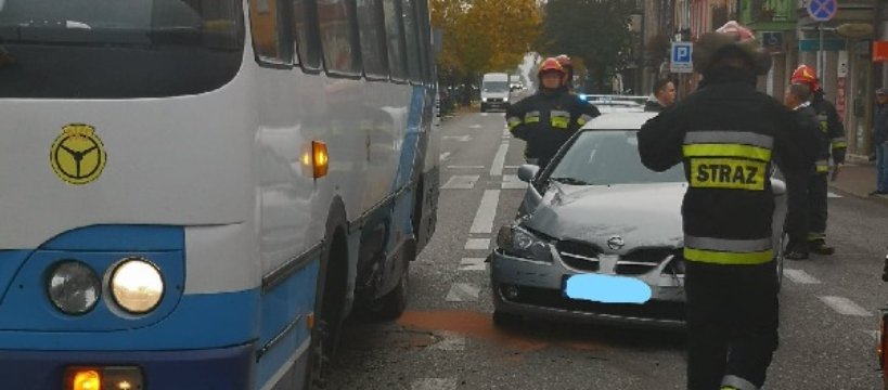 Zderzenie pojazdów na Warszawskiej. Uwaga utrudnienia w ruchu