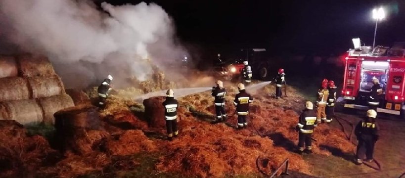 Pięć zastępów straży walczyło z ogniem w miejscowości Hilarów