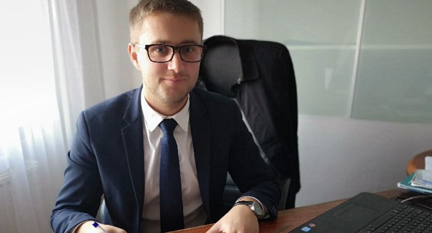 Wójt Damian Jaworski - życzenia z okazji Dnia Edukacji Narodowej 