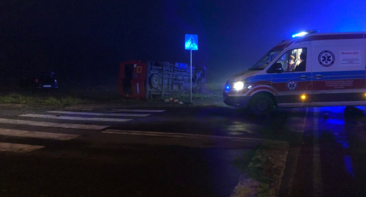 Tragedia w Zosinie - straż, policja oraz pięć zespołów ratownictwa medycznego w akcji 