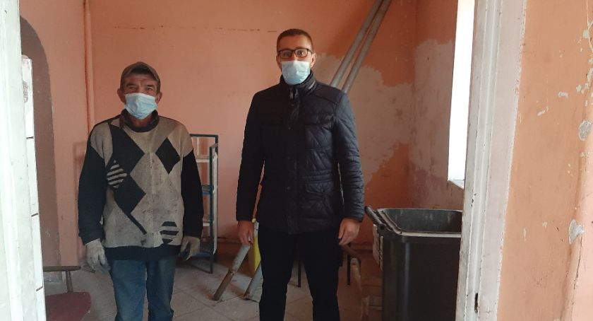 Gmina Rybno - trwają prace związane z przygotowaniem mieszkania socjalnego