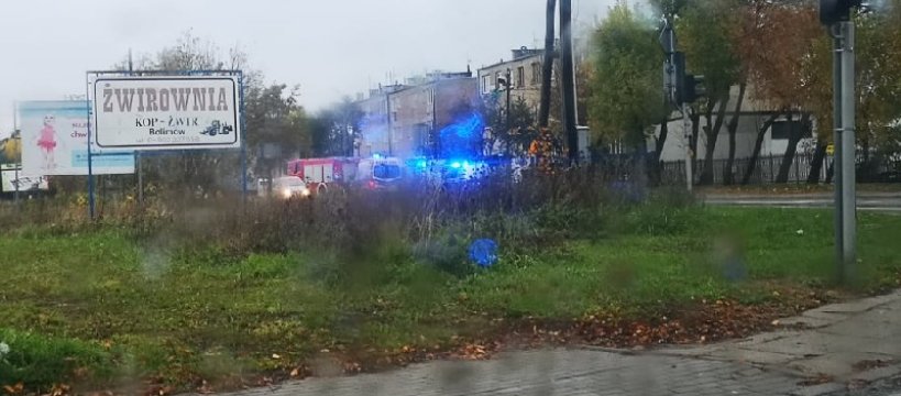 Tragedia przy przystanku autobusowym. Nie żyje mężczyzna 