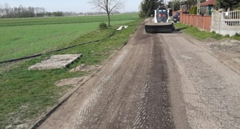 Remonty dróg na terenie gminy Rybno - Wesoła, Erminów oraz Rybionek