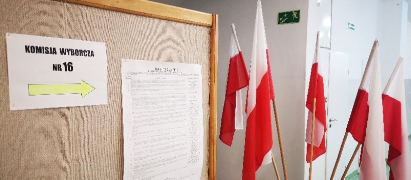 PiS wygrywa w powiecie sochaczewskim - wyniki poparcia kandydatów oraz komitetów