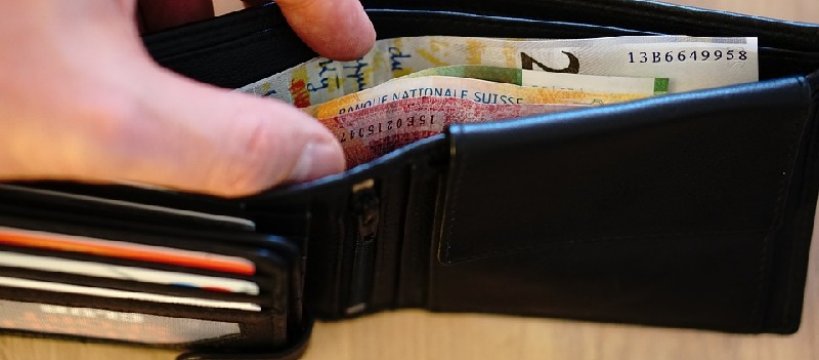 Ukradł kartę płatniczą i płacił nią za zakupy