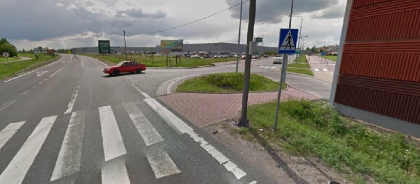 Za wąski wjazd - problemy kierowców przy Olimpijskiej 