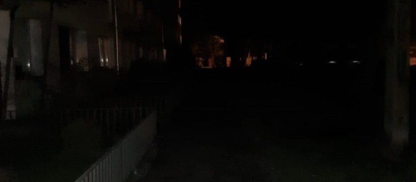 Senatorska nocą tonie w ciemności
