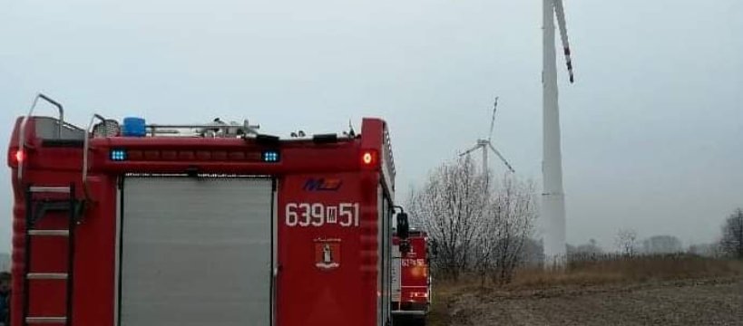 Pożar w elektrowni wiatrowej w gminie Młodzieszyn 