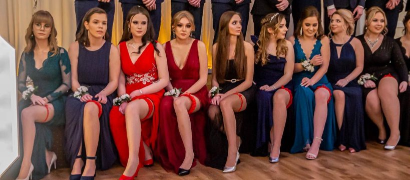 Studniówka Zespołu Szkół im. J. Iwaszkiewicza [FOTO]