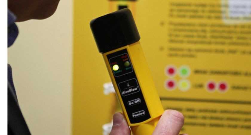 Kierowca miał 4 promile alkoholu w organizmie i jeszcze jechał samochodem 