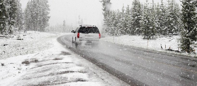 Pogoda Sochaczew - popada śnieg, trudne warunki na drogach