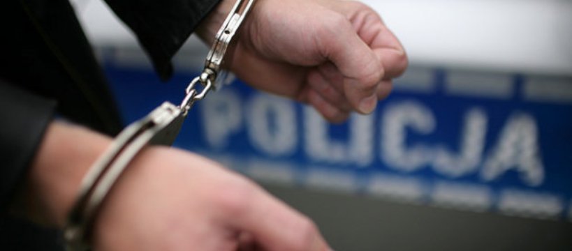 Wyłudzili około 40 tysięcy złotych na cudzy dowód 