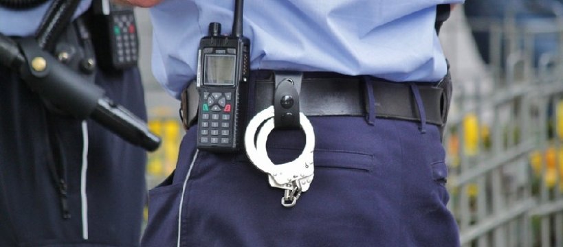 Pościg, alkohol i znieważenie policjantów - mężczyzna trafił do aresztu 