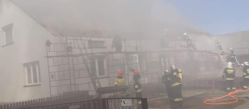 Kilkanaście zastępów straży gasiło pożar w gminie Iłów