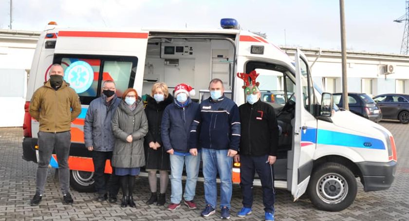 Ambulans trafił do OSP w Budkach Piaseckich - będzie wspomagał działania straży